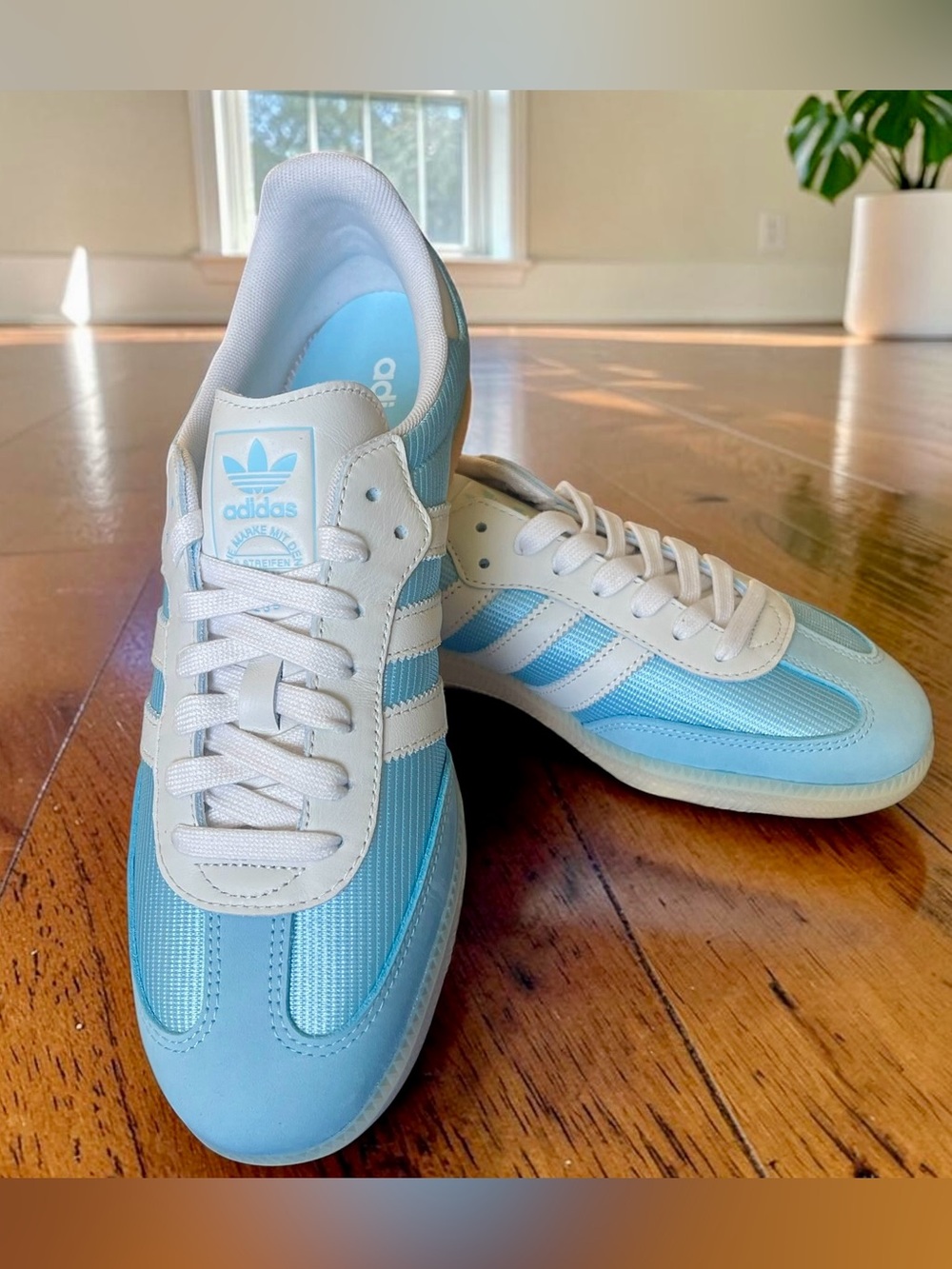 Adidas OG Samba Icey Blue / Chalk White / Sand Strata Size 9 Men/ 10 Women